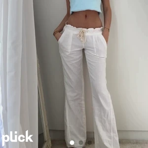 Linnebyxor  - Super fina linnebyxor från ocean Roxy, storlek L men mindre i storleken så passar mer S-M. 