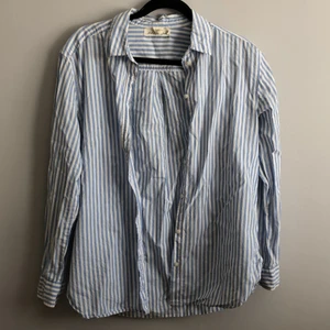 Randig oversize skjorta från HM  - Skicka ett meddelande vid intresse eller bud 💕