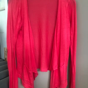 Tunnare kofta M/l - Tunnare sommar kofta M/L. Nyskick 