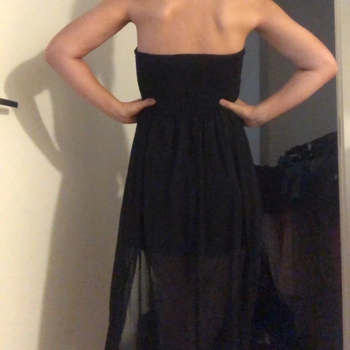 Medium svart klänning  - 90