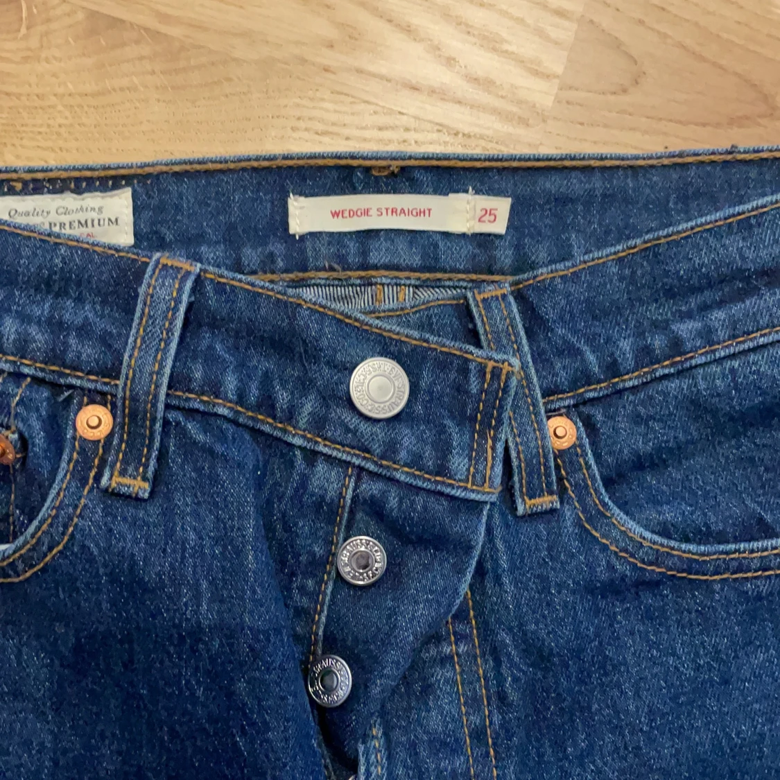 levi’s jeans  - 90