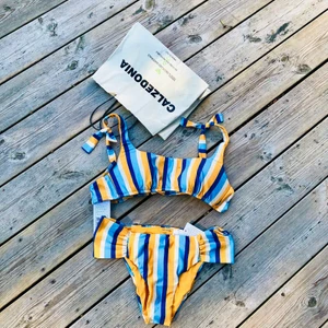 ☀️💦NY Calzedonia bikini 👙, strl S - Helt ny med lappar👙Storlek S💦Ord.pris 500, säljes för 250sek👌Finns i Ronneby området🍀Kan avtala mötesplats☝️Kan postas mot kostnad för spårbart paket  📦 … 🪂🏠⚓️Om du bor i Ronneby trakten och vill mötas upp för leverans så passa på att fynda 💸senast imorgon tisdag 🕰då jag lämnar sommarhuset. Skriv 🖨vad du är intresserad av så kan vi anpassa priset 🌠