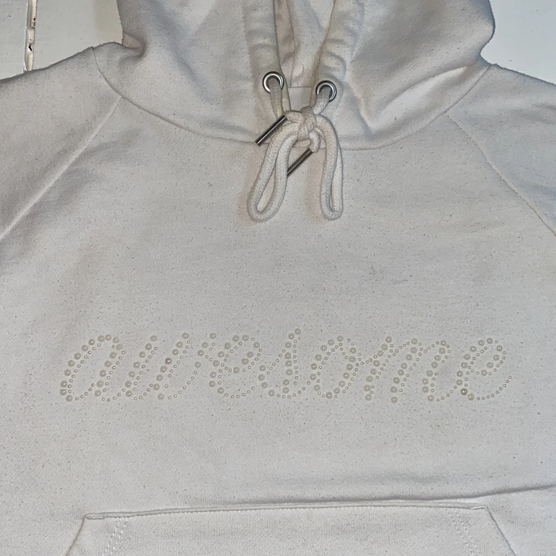 Jättefin hoodie från monki - 90