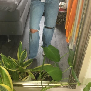 90’s Highwaist SÖKER - Söker någon som skulle kunna tänka sig att byta dehär jeansen i strl 32 till storlek 30. Är stor i storleken och passar både 32 och 34
