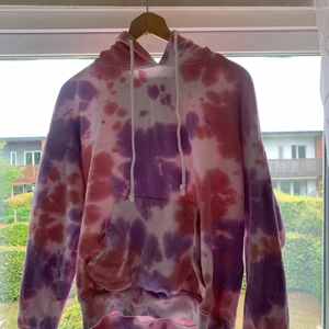Tie dye - Tie dye hoodie från madlady använd 1 gång! 