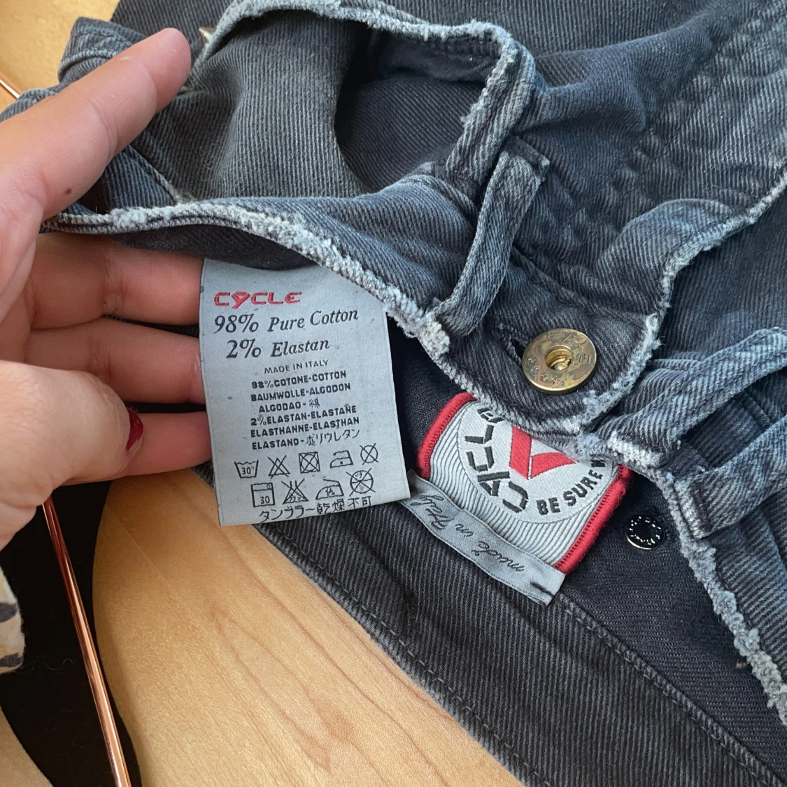 Svarta jeans shorts  - 91