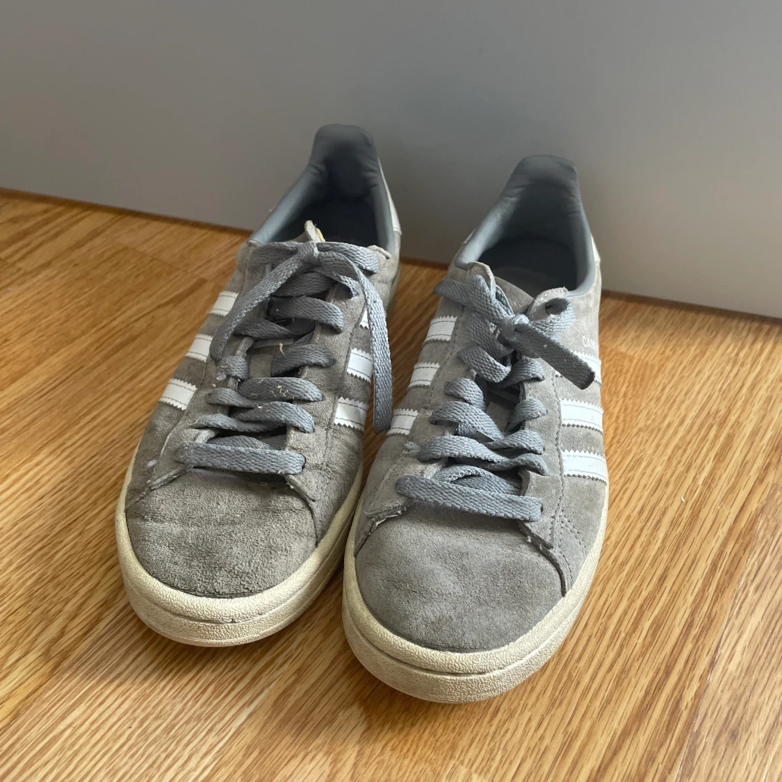 Adidas campus skor  - 91