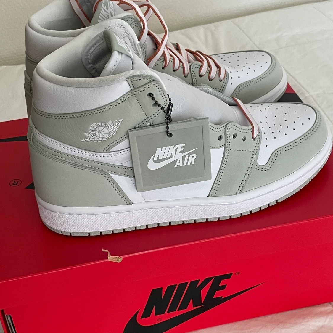 Nike Air jordan 1 High OG Seafoam  - 90