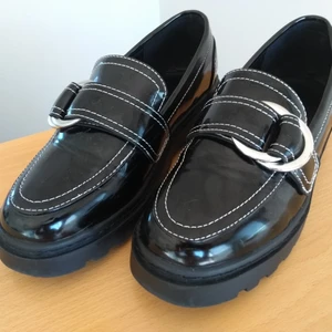 Vintage sko  - Ett par vintage sko inom storlek 37. Kan mötas i Arlöv främst, men om det behövs kan jag även mötas i Malmö. 