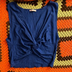 zara top - cute lil blue top 