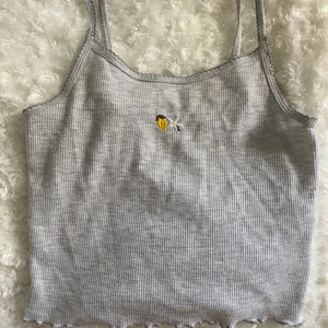 Topp - Söt topp från hollister🙌🏽 säljer för 40 kr + frakt 22 kr