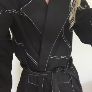 NAKD contrast coat - Strl 38, aldrig använd