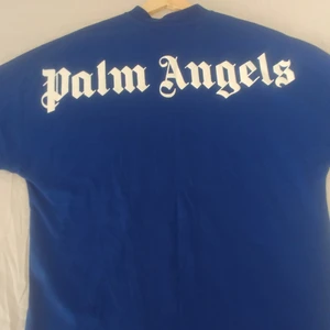 T shir , blå Storlek. S - Ny fin blå T-shirt