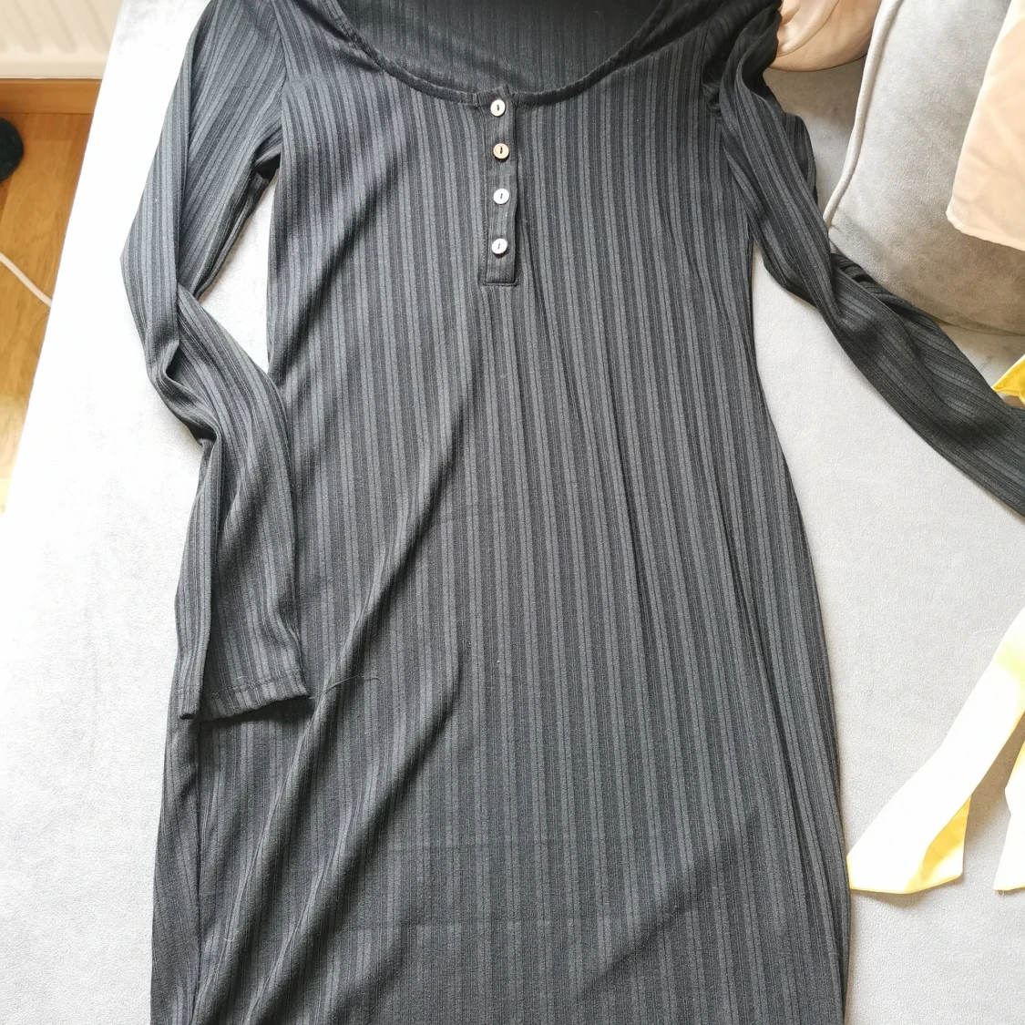 Nelly klänning nytt skick