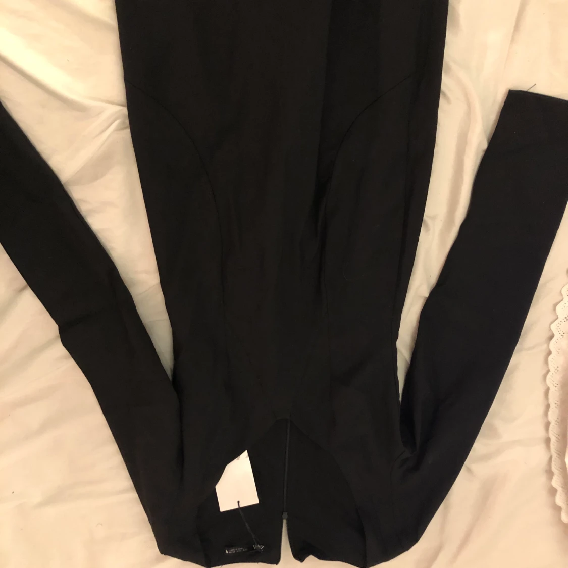 Oanvänd Zara klänning