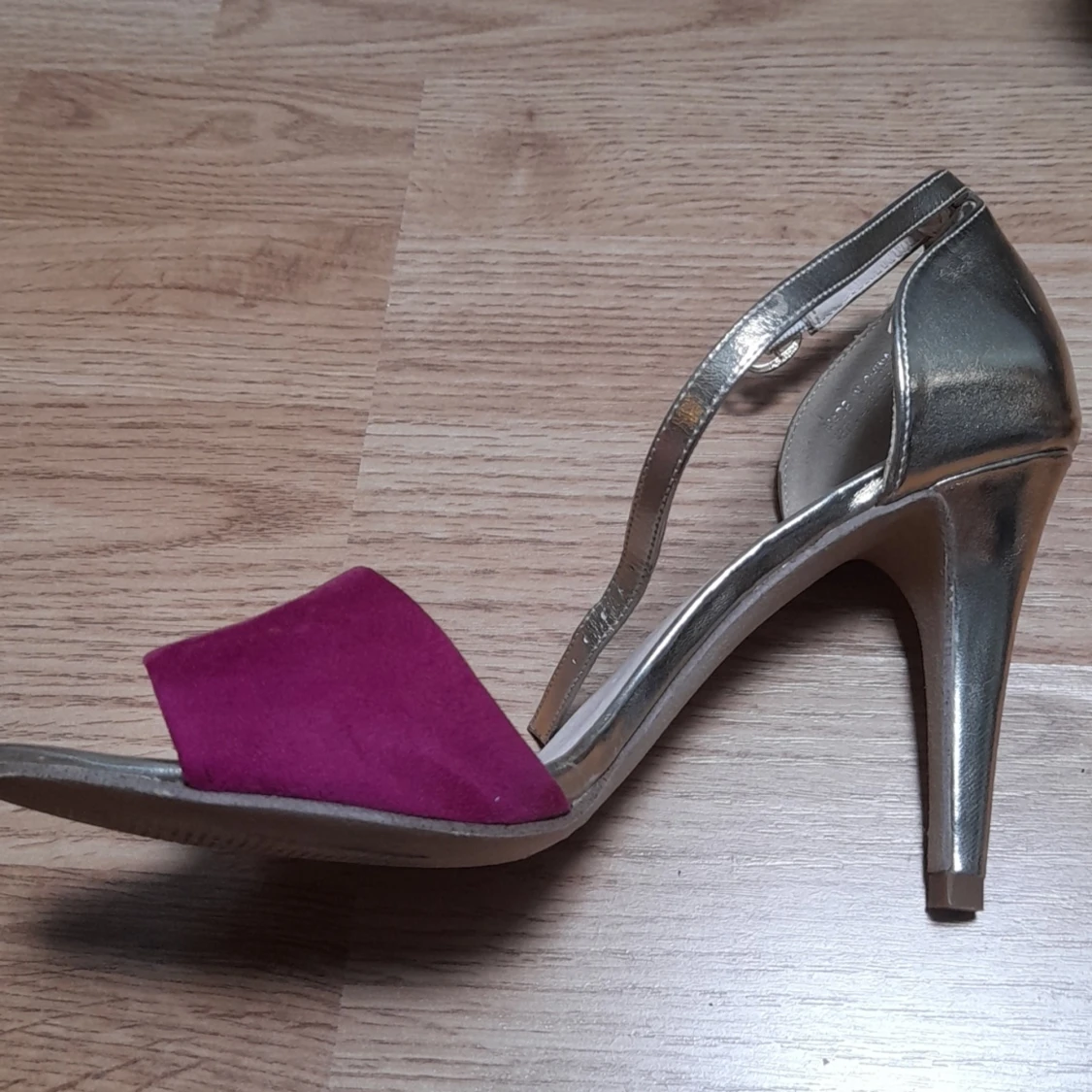 Somriga och charmiga klackskor - 90