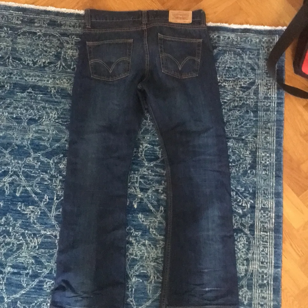 Nice Levis jeans med bootcut. Jeans & Byxor.