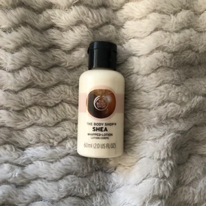 Lotion corps  - Lotion corps i doften shea, från the body shop! 100% oanvänd <3