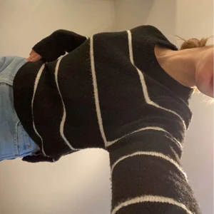 Stickad tröja - Stickad tröja