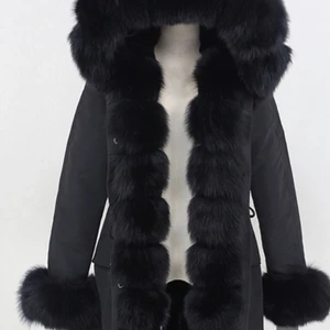 Fatima parka jacka - Säljer min fatima parka jacka som är köpt förra året från garoff, i väldigt bra skick. Jackan är i storleken M, men passar även S. Priset kan diskuteras vid snabb affär.