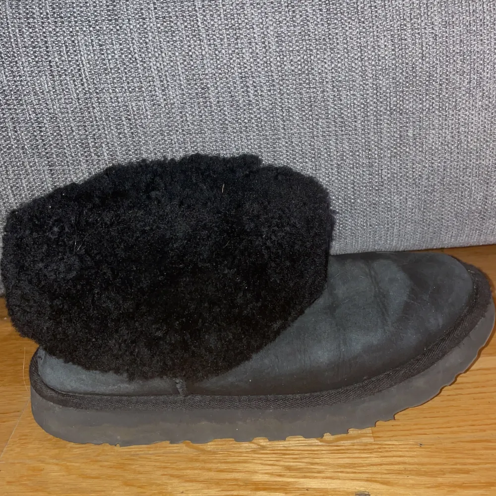 Fina uggs men har blivit försmå på mig storlek 38. Skor.