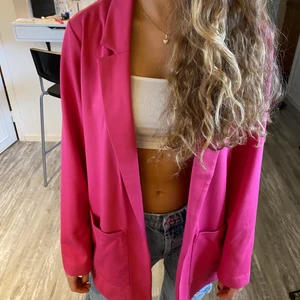 Rosa kavaj - Använd endast en gång, mycket fint skick 🥰