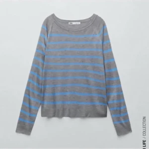 Randig tröja Zara - Säljer denna SUPER TRENDIGA och FINA tröja från Zara. Aldrig använd därav i superfint skick. Stl S!!❤️❤️❤️