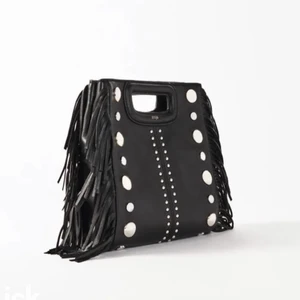 Maje väska  - INTE SÅLD❤️Säljer min fina maje väska💕inte använd supermycket/bra skick, Nypris 3200kr