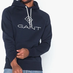 Gant Hoodie- Johnells - Helt ny- oanvänd. Kvitto följer med men man kan inte byta/ lämna tillbaka eftersom den är köpt på kampanj. 