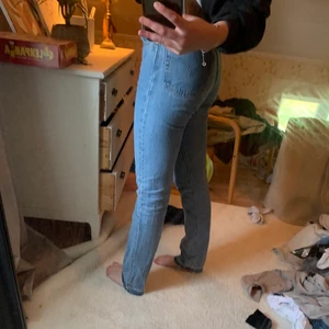 Levis jeans - Ett par Levis jeans i modell 501, superfint skick. 