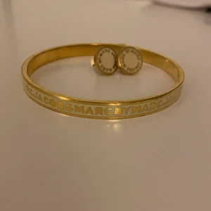 Armband och örhängen Marc Jacobs - Armband och örhängen från Marc Jacobs, säljs som paket