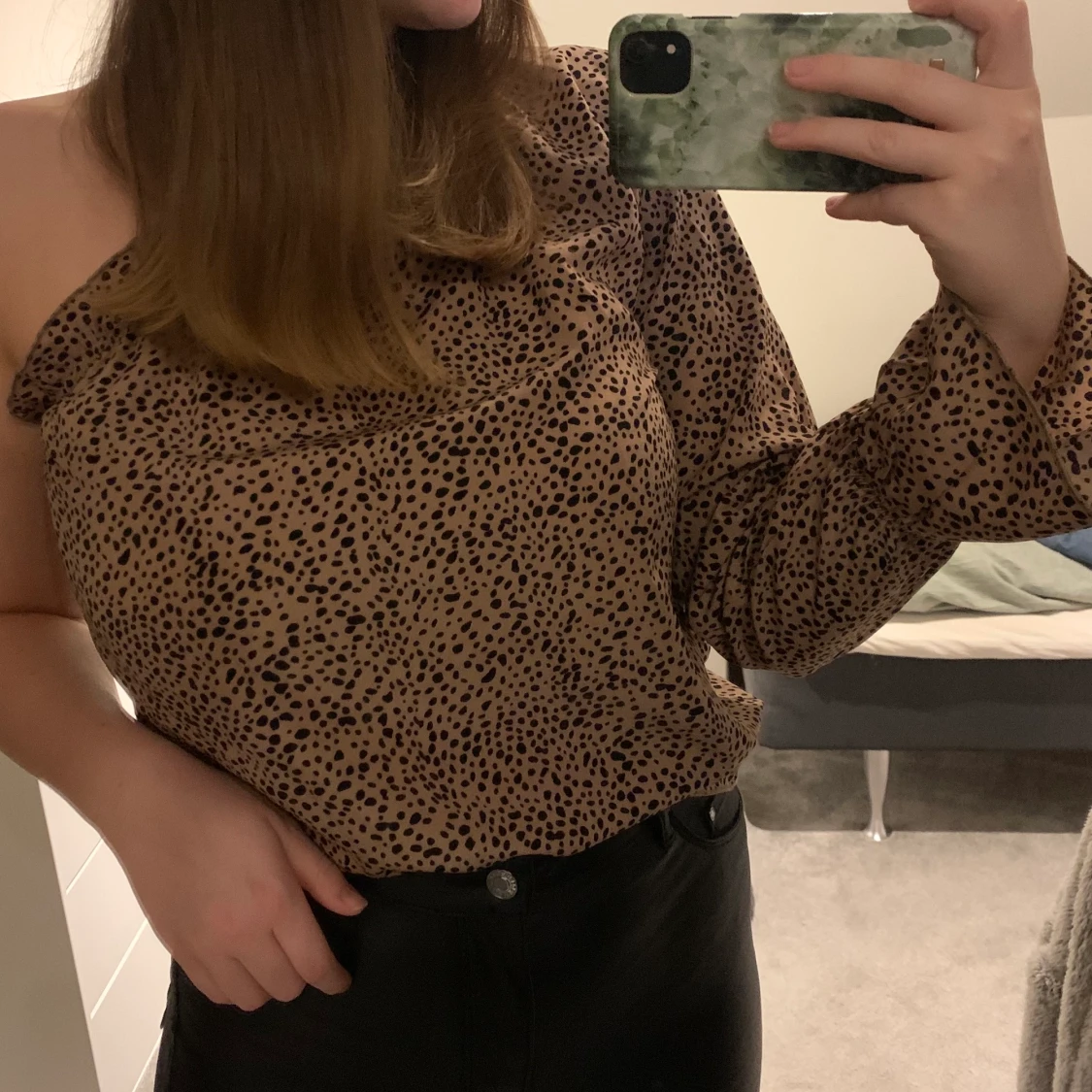 Oneshoulder topp - 90