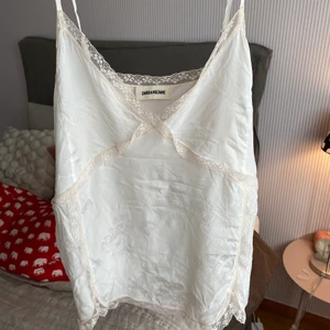 Linne från Zadig voltaire - Säljer det här fina linnet från Zadig & voltaire. 100% silke❤️