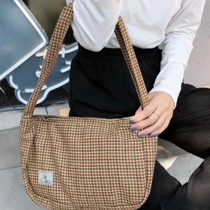 väska - väska från shein, köpt för 80 kr 