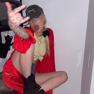 Dr martens  - Oanvända dr martens skor med ludd i! Perfekta för vintern #plickmusicmonth