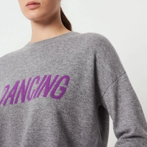 Stickad sandro tröja - Säljer dena fina stickade tröja från sandro! Kashmir och ull blandning, bra skick & ej nopprig💜 M eller oversized S