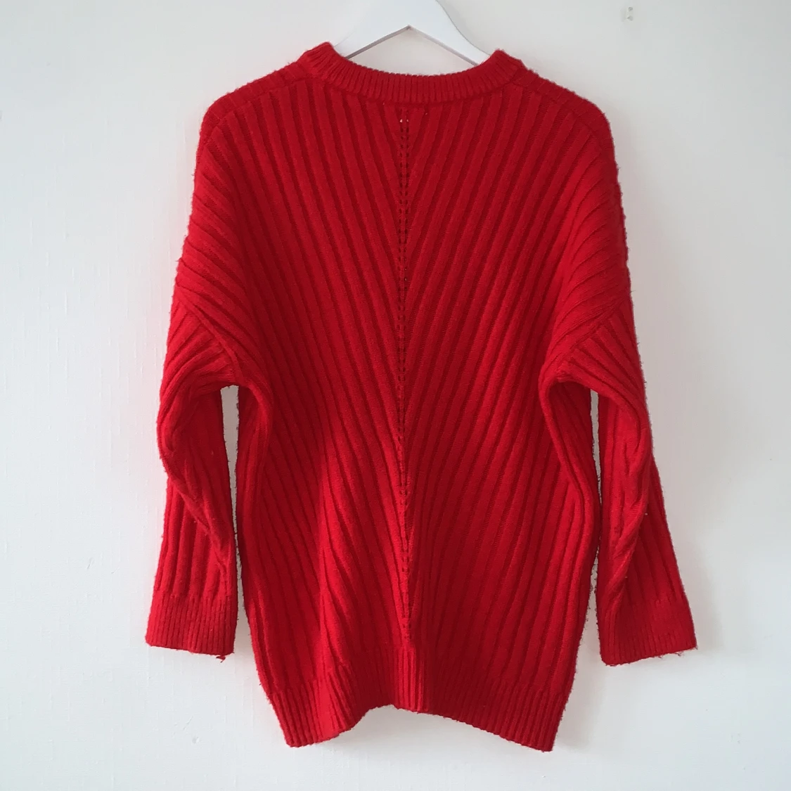 Röd stickad tröja - 90