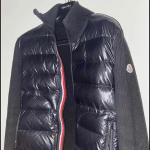 Moncler jacka - Använd skick