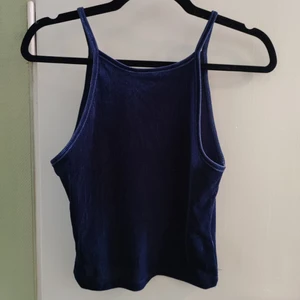 Linne från Bikbok Manchester/ribbad sammet - Använt fåtal gånger, som nytt! Stretchigt tyg.