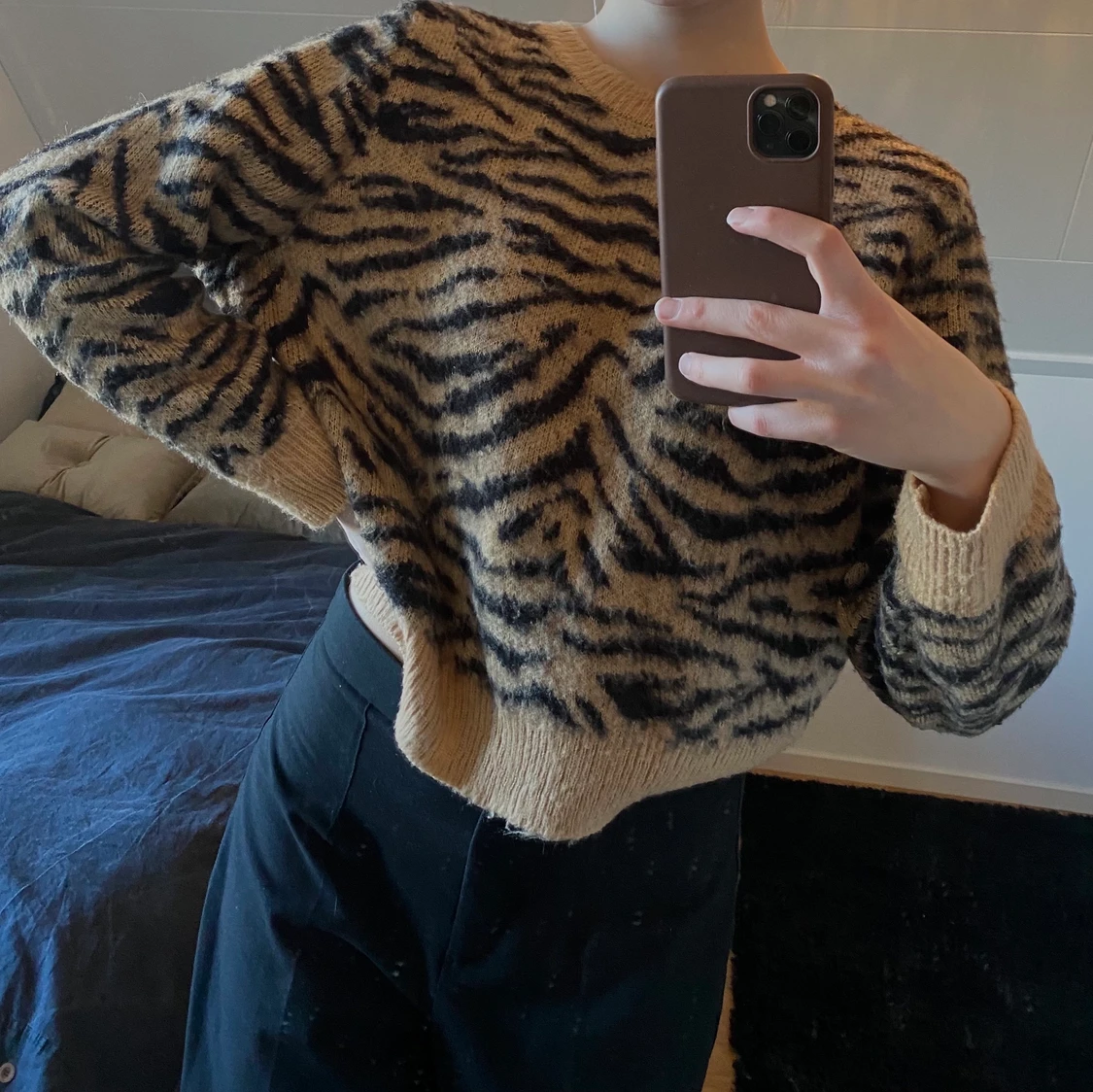 Djurmönstrad tröja