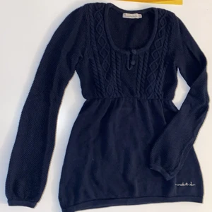 Bondelid tröja!  - Super snygg tröja!!😻 djupblå med fina detaljer!!!! 💙💙💙
