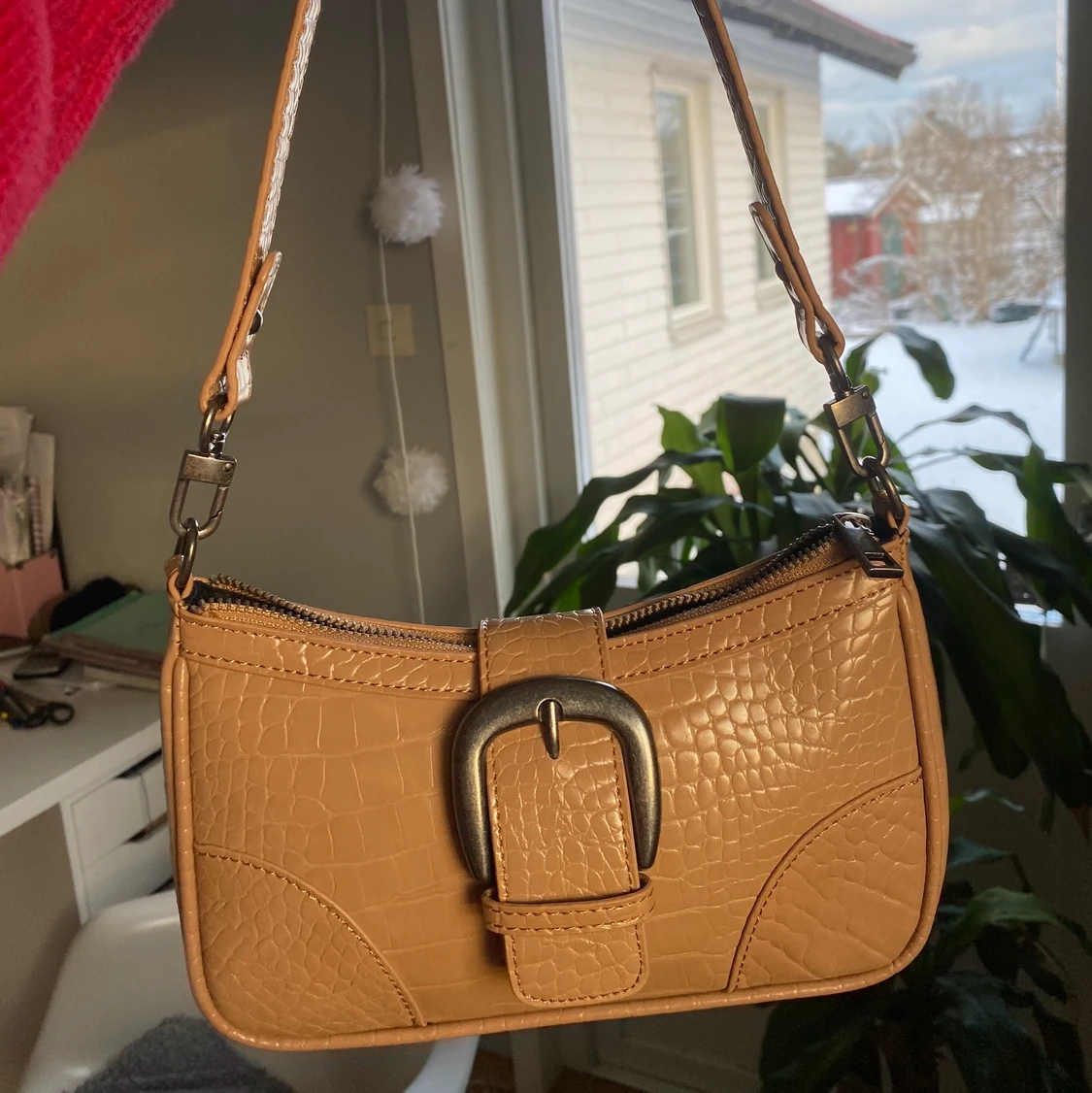 Axelväska ifrån Urban outfitters 