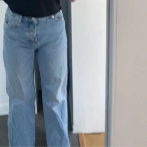 Bikbok jeans  - Jeans från bikbok i storleken 24, men skulle säga att dom även passar 25. 200+frakt ❤️