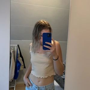 Ljus topp - Ljus beige/rosa topp. Storlek L/XL 30kr+frakt