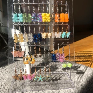 Örhängen - Säljer alla dessa fina örhängen. (Inte alla tillsammans då) ❤️ aldrig använda och egengjorda, 3 för 2