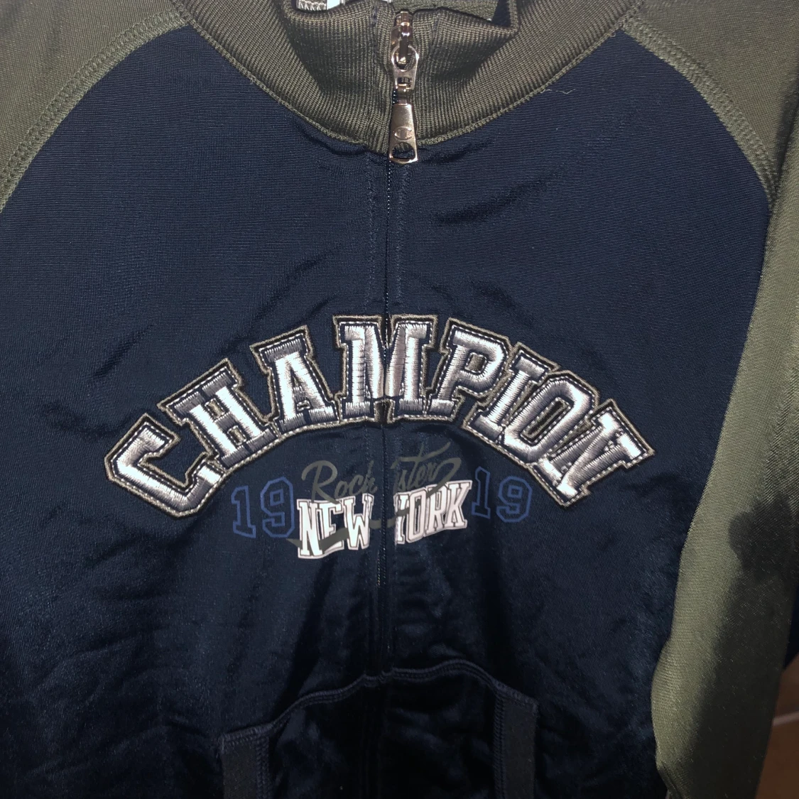 Champion zip up hoddie - 90