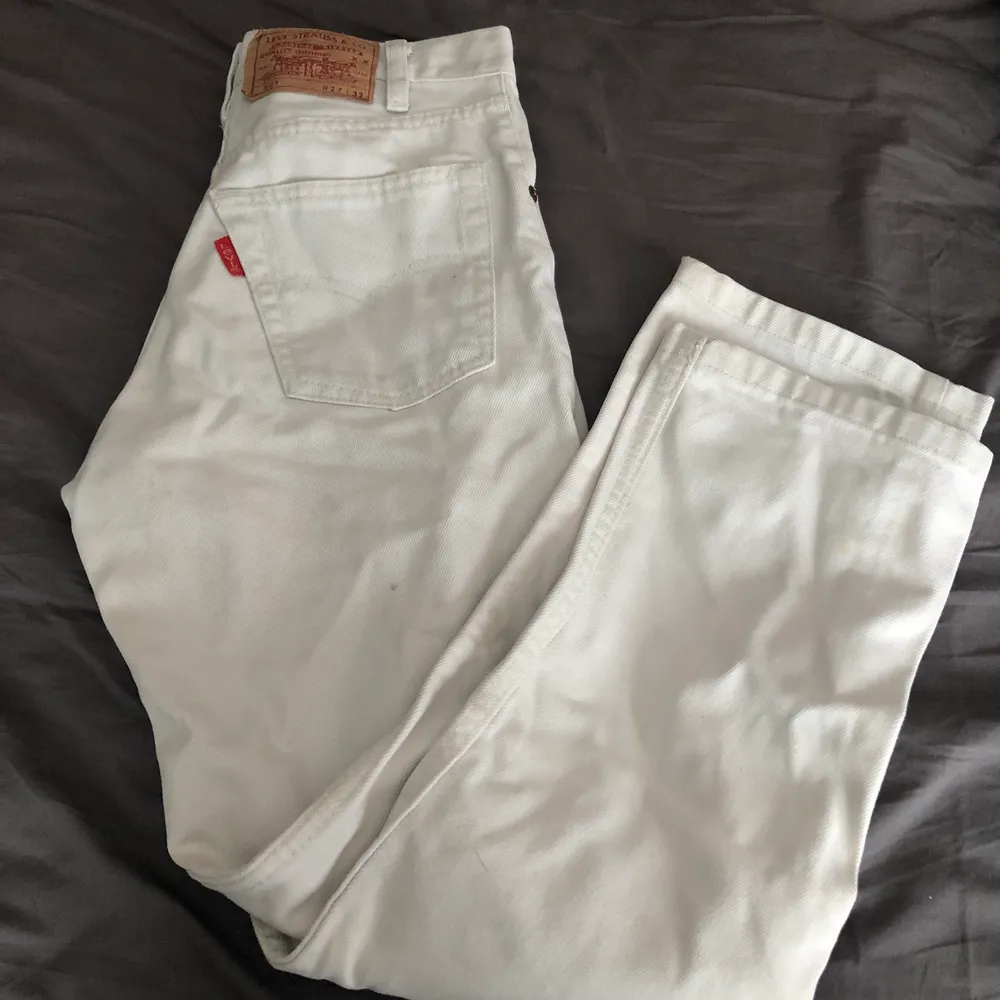 Lågmidjade Levis vintage jeans i stl XS, 250kr🦋 . Jeans & Byxor.