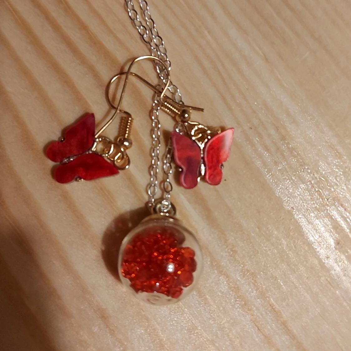 Halsband och örhänge  - 90