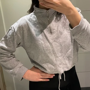 Croppad hoodie tröja med krage  - Croppd tröja med krage, as nice att över sport topp till träning