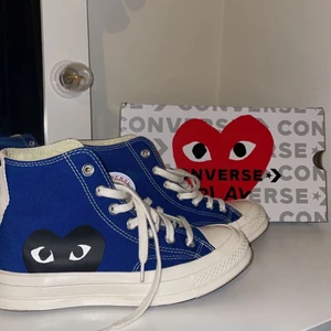 Comme de garcon converse - Säljer mina skor då de inte kommer till användning! Använda två, tre gånger och har inga defekter. Köpta för ca 1500kr. Pris kan diskuteras